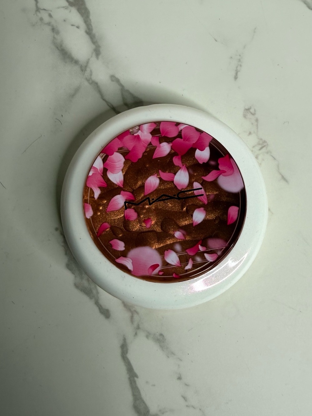 MAC Cosmetics Spring Bling High-Light Powder - Picture 3 of 5